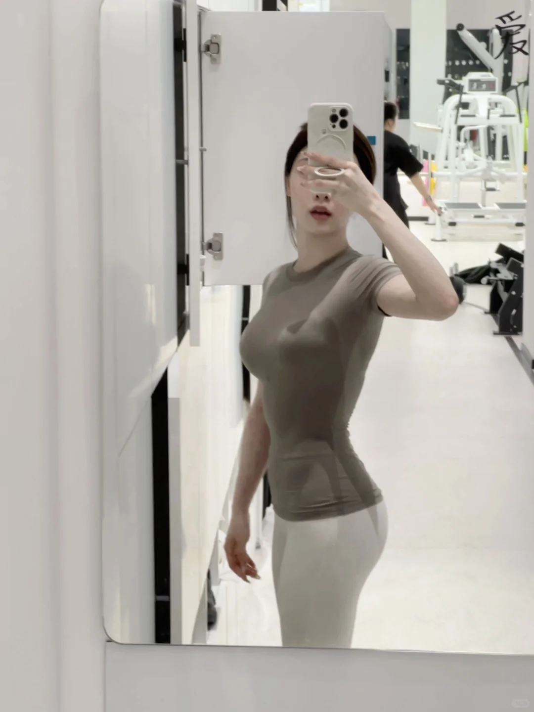 汗水向下 人生向上