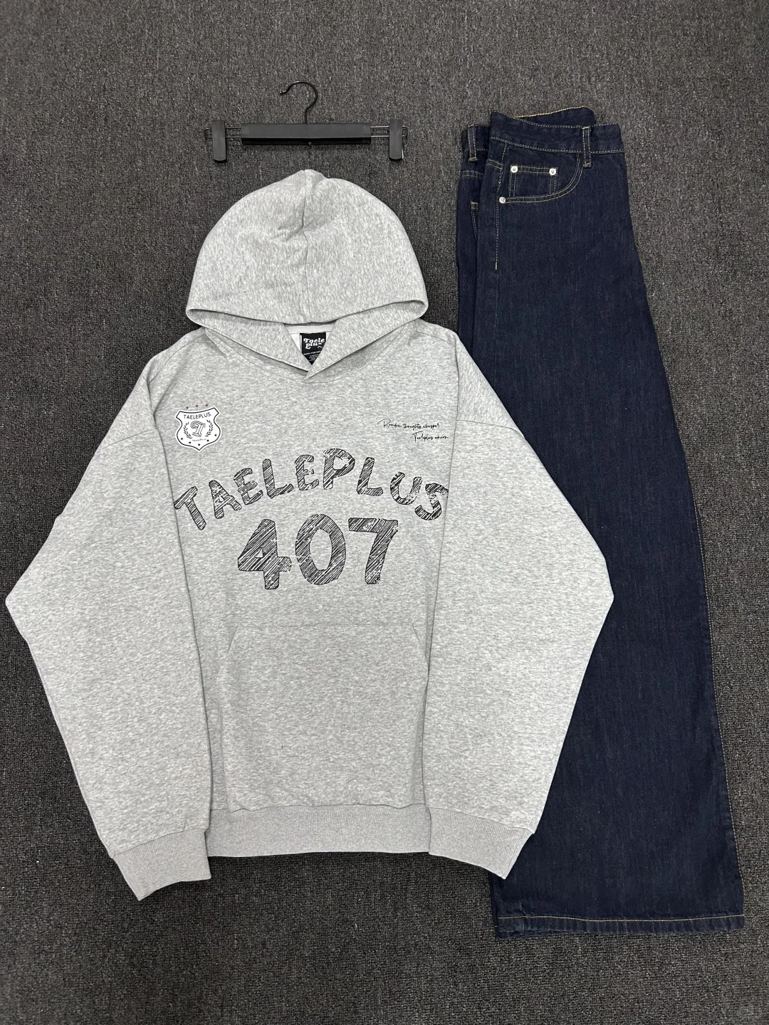 生活费1500女大学生的秋季平价小穿搭