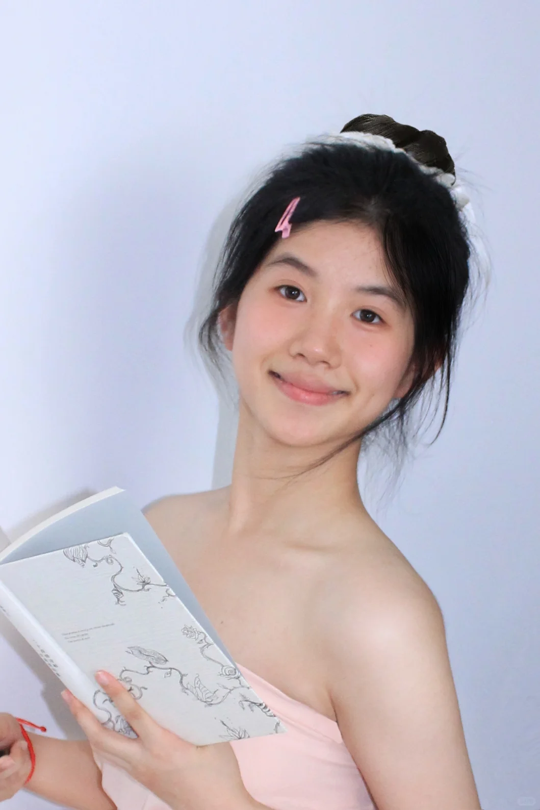 谁能帮我p清晰一点，尤其是第二张