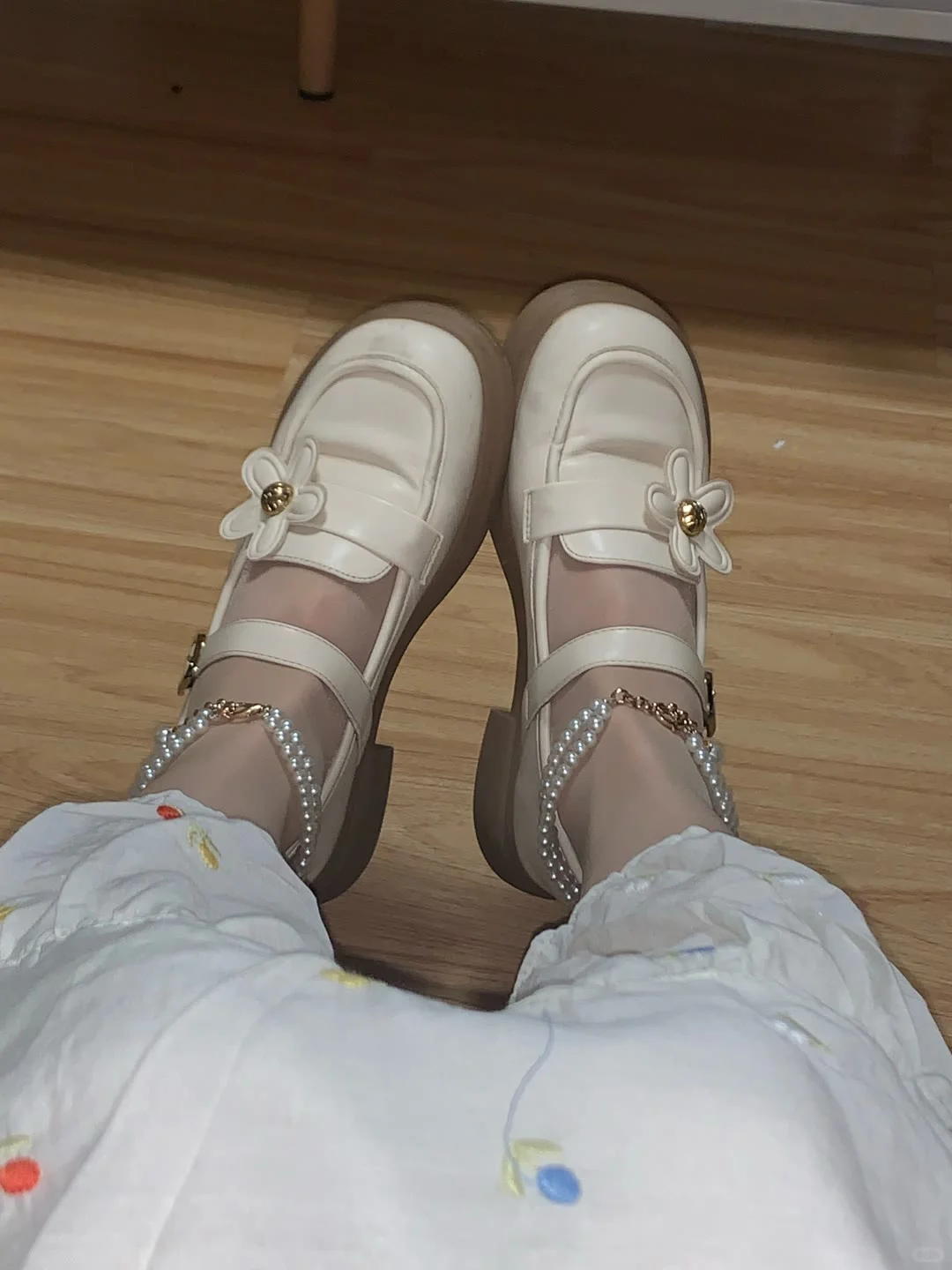 乍一看以为是极光袜