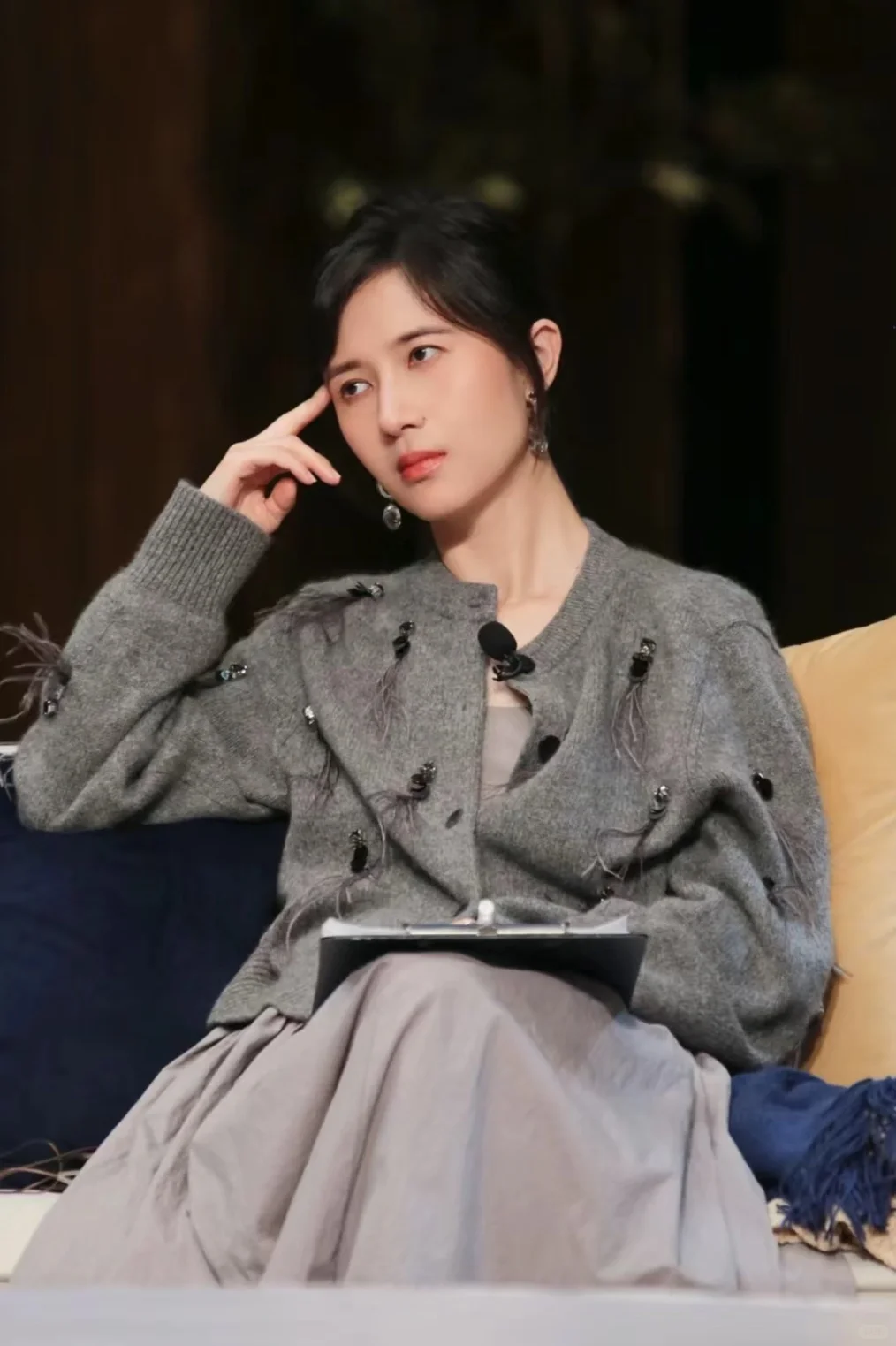 Papi 酱的品位｜她的18套穿搭风格已整理好了