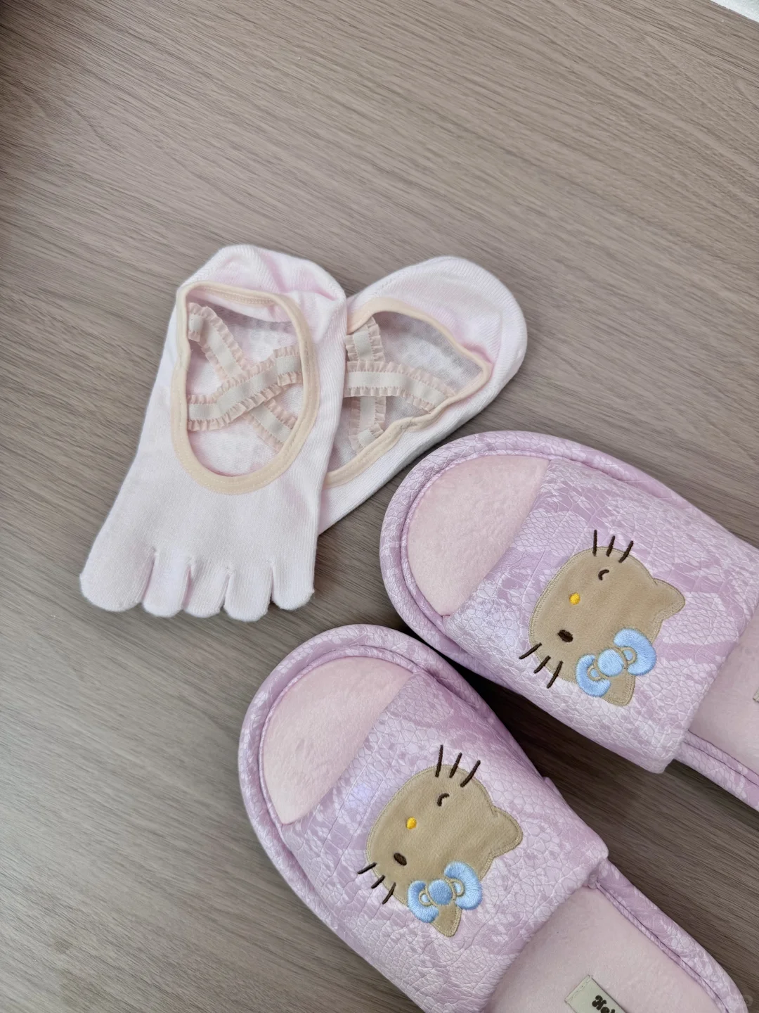 普拉提日live🩰心情好好就穿粉的