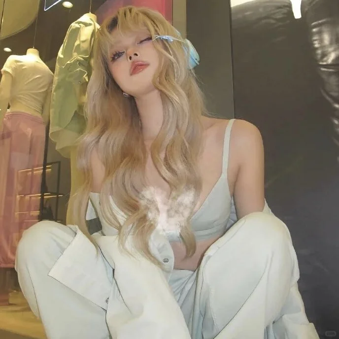 𝙒𝙚𝘾𝙝𝙖𝙩欧美头像~三五弹