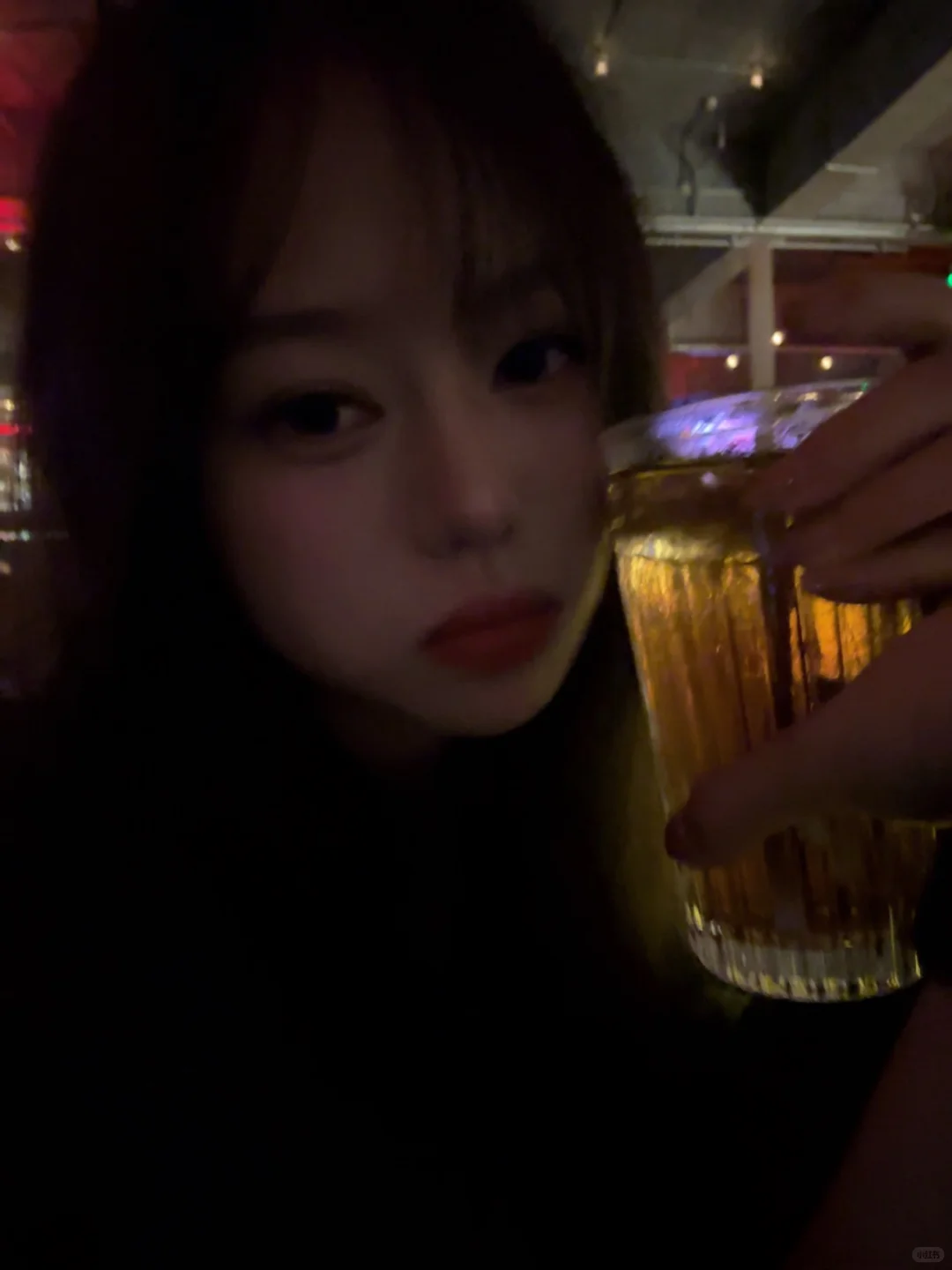 下次试试去小酒馆这么拍🍻!!