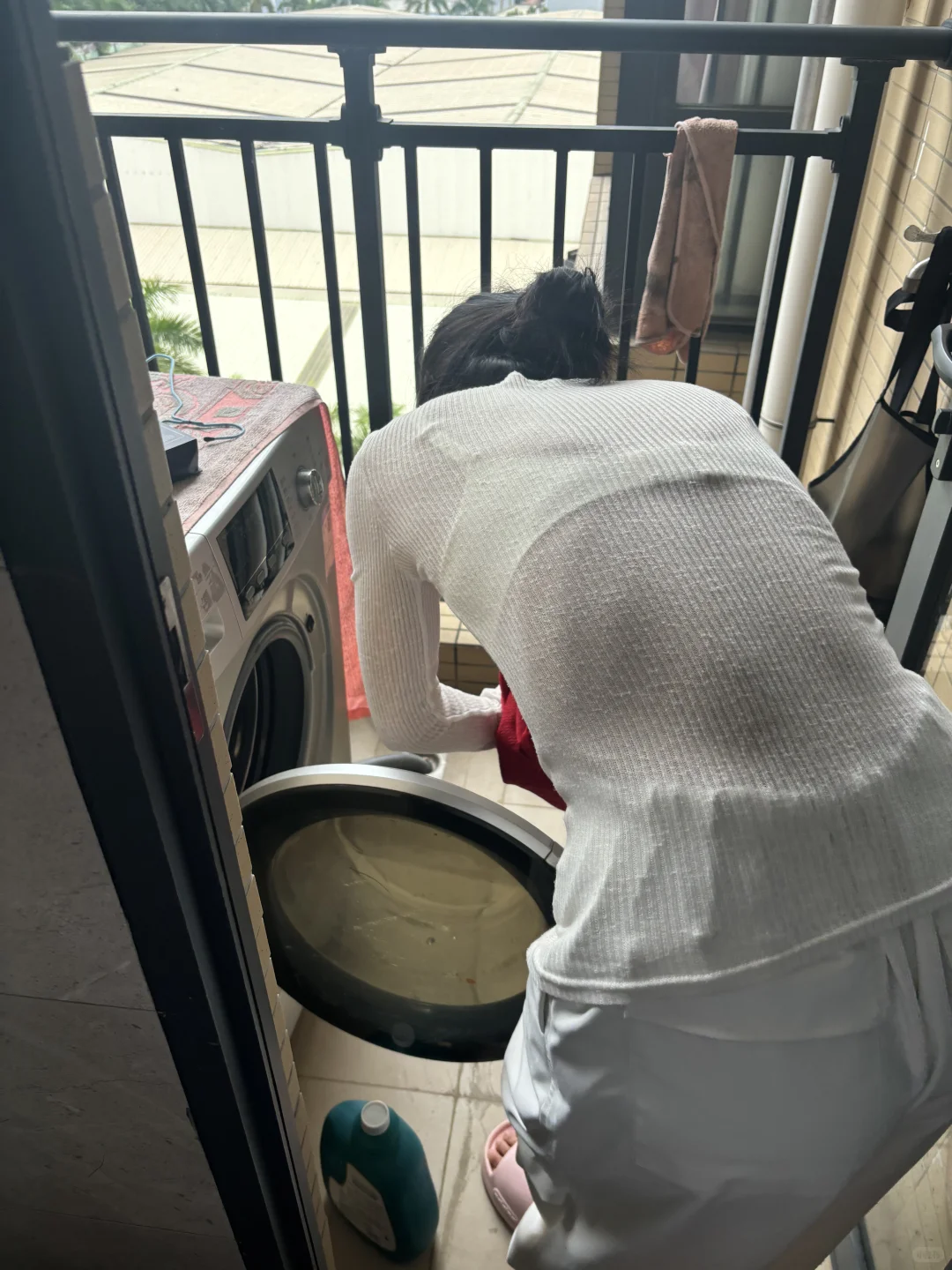 这背面…自己真的看不到吗