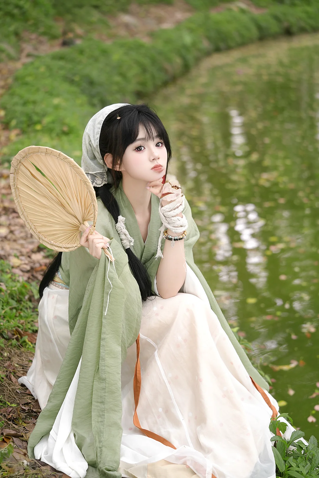 “穿越成种田文女主引领全村致富”