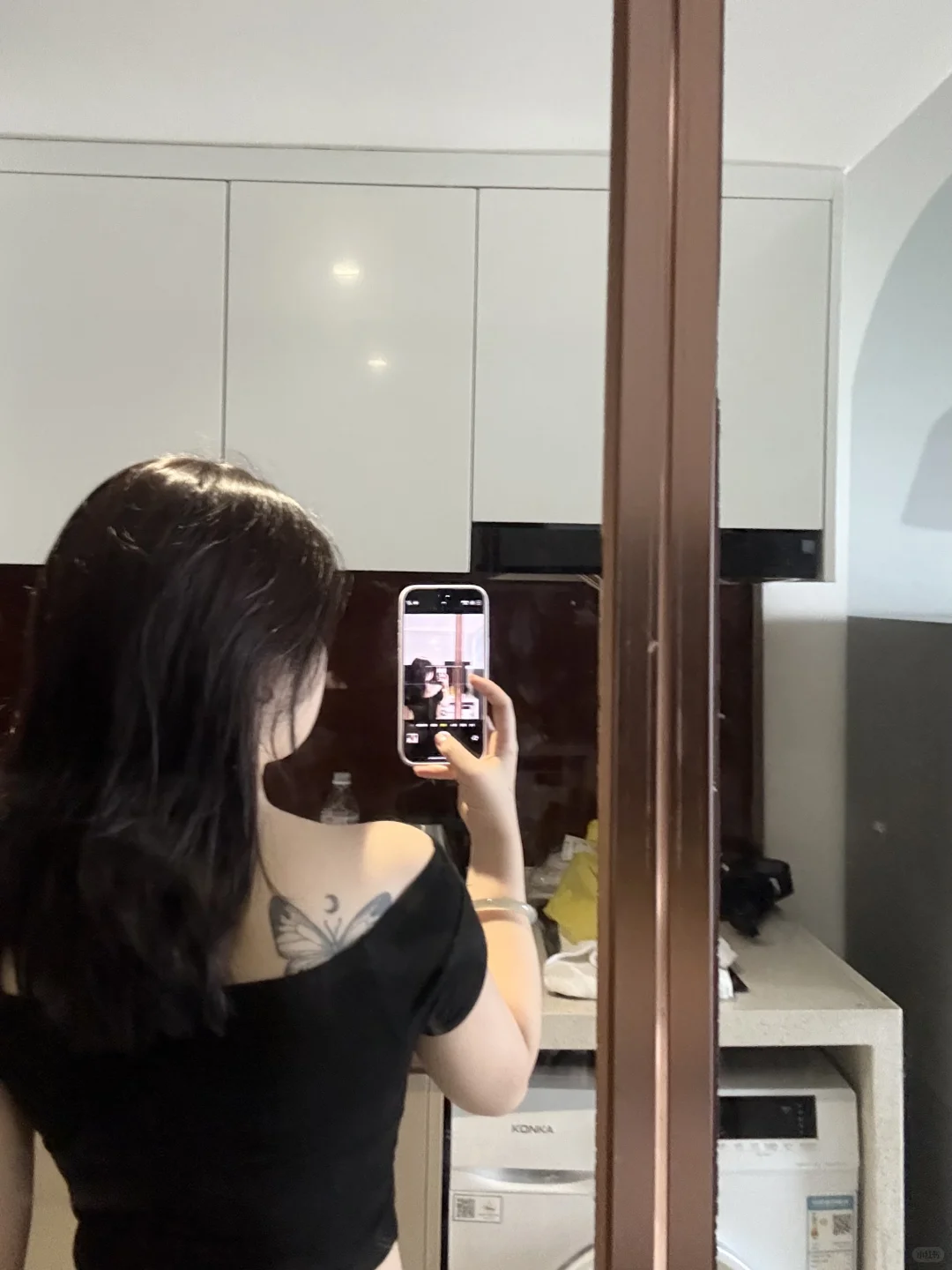 穿9cm高跟鞋如履平地的女人