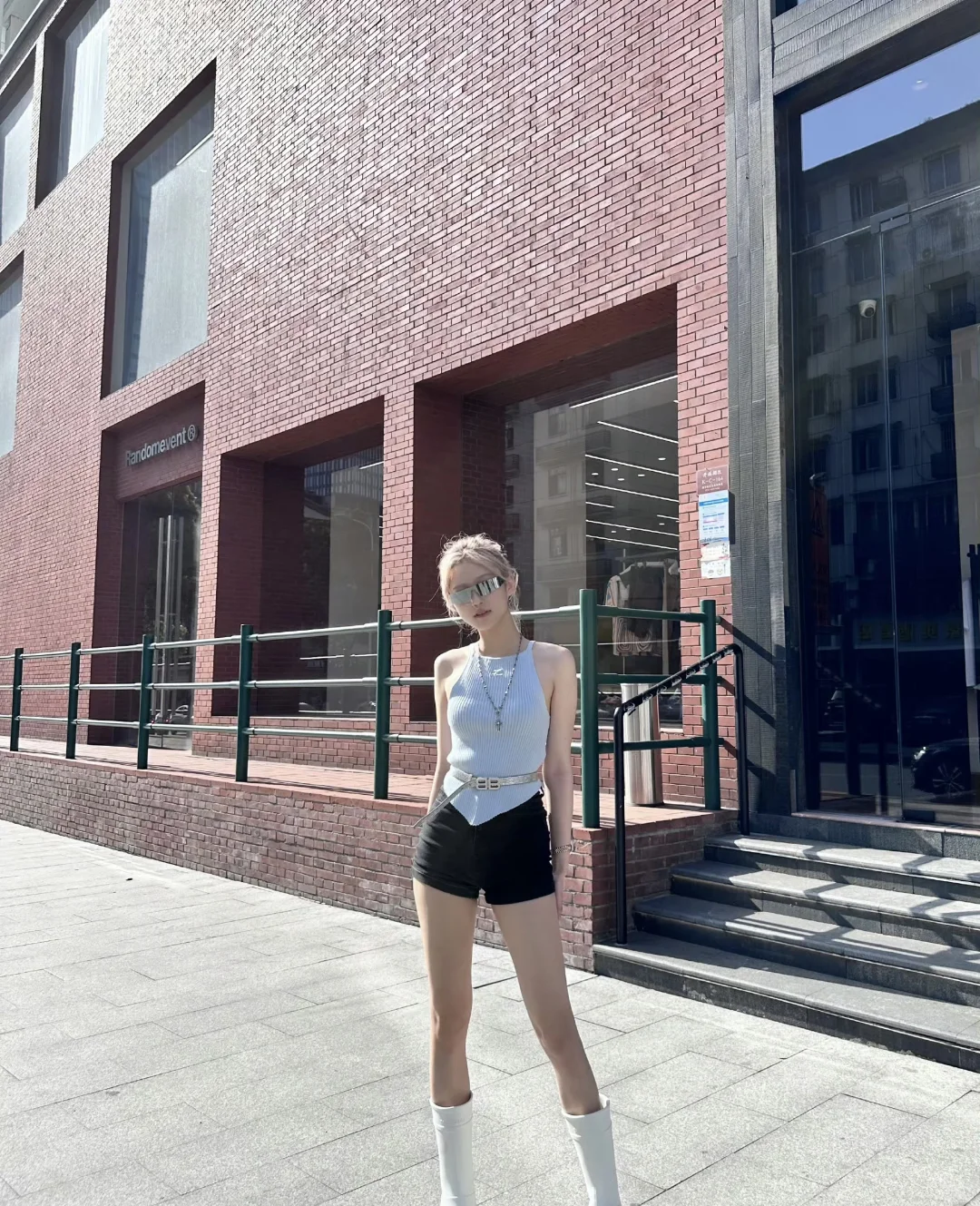 姐妹们我超级喜欢她的身材