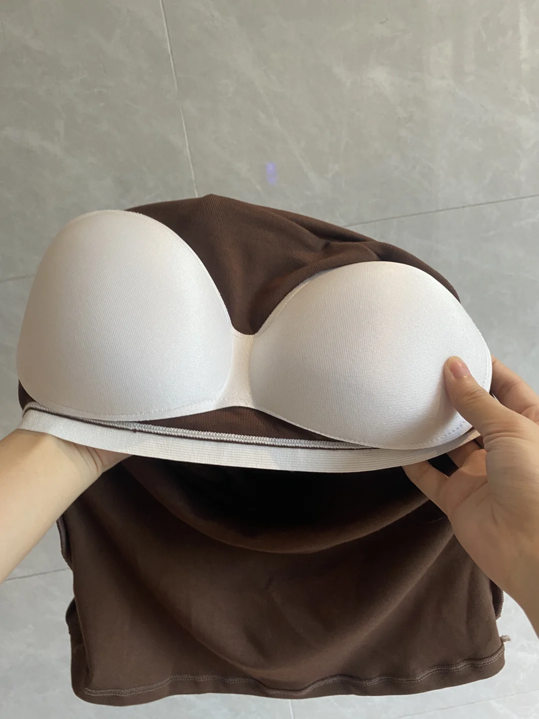 姐感上衣🥵！被性感逮捕了….漫画身材即视感