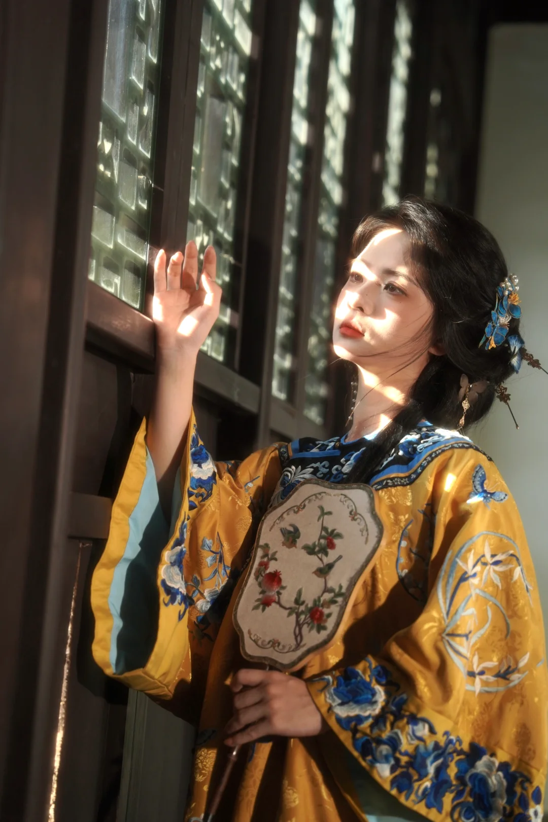 她唱着他乡遇故知🍂