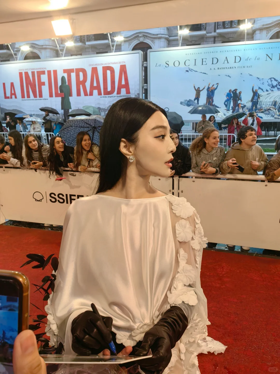 “范冰冰治好了我的容貌焦虑”别逗了