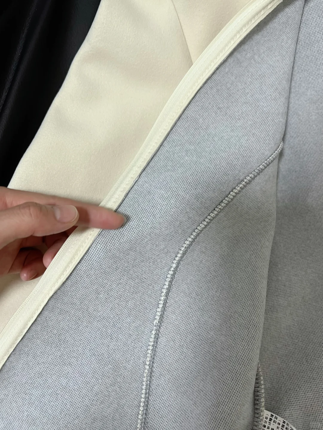 S级曲线身材!高级感的白色外套🤍