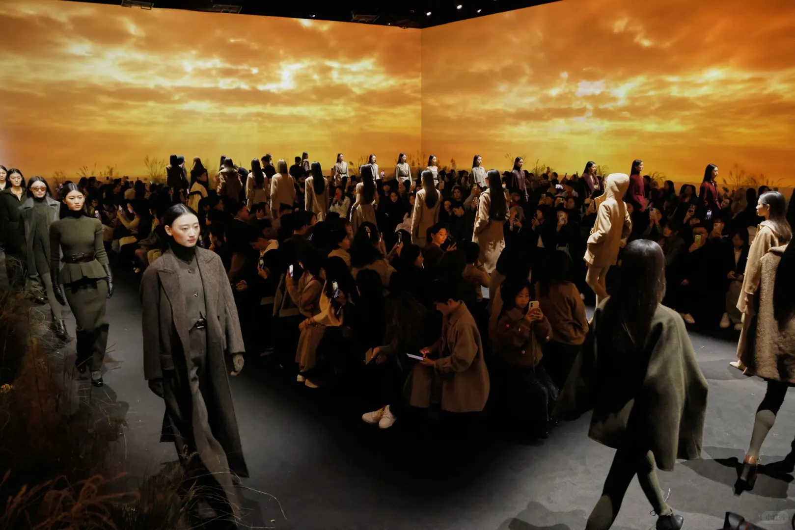 桀骜女主角 | 优雅与力量交织的软实力宣言