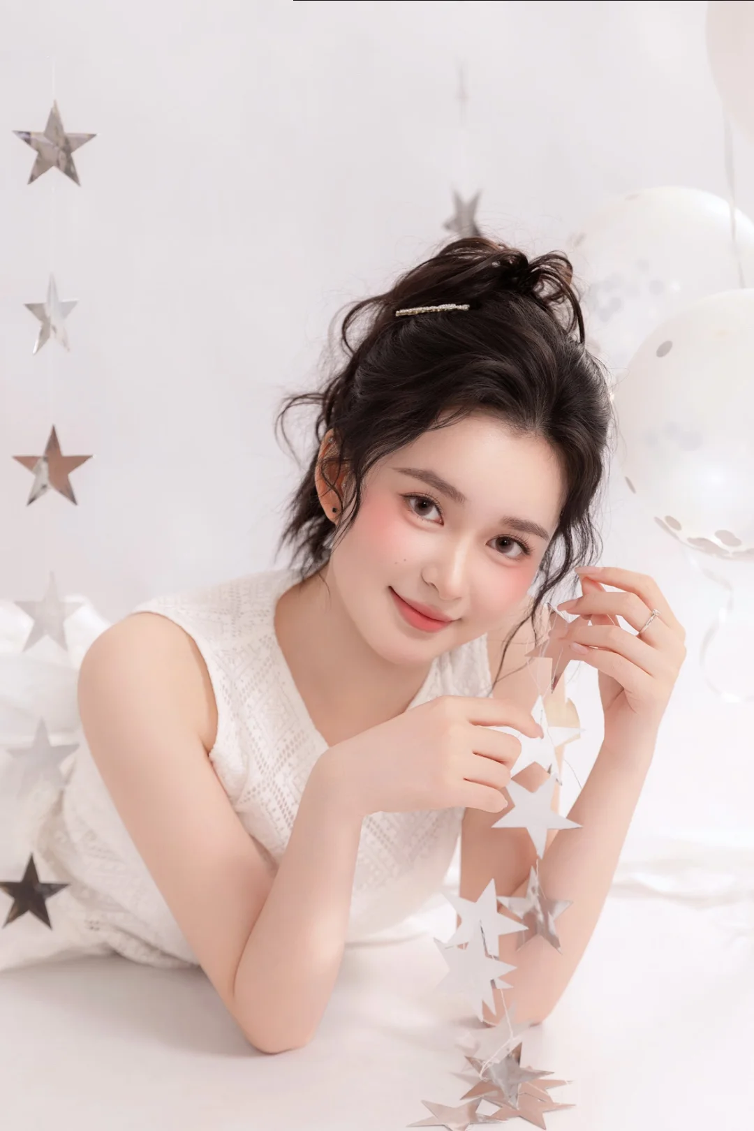 伊川超甜的少女写真分享