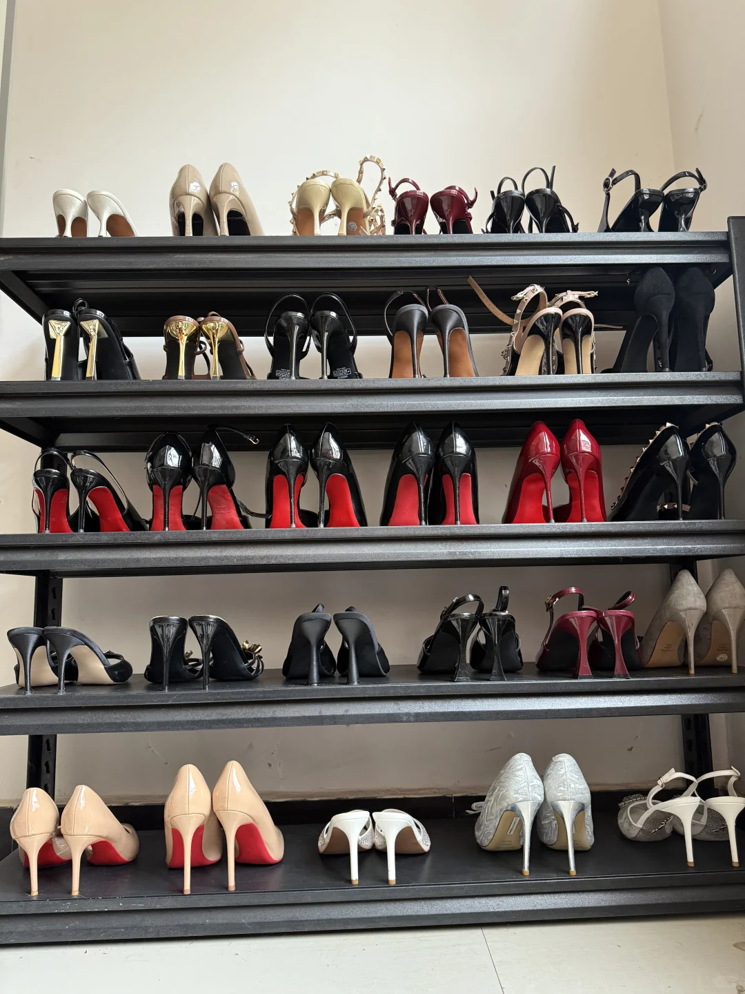 可以分享一下你的高跟鞋吗👠