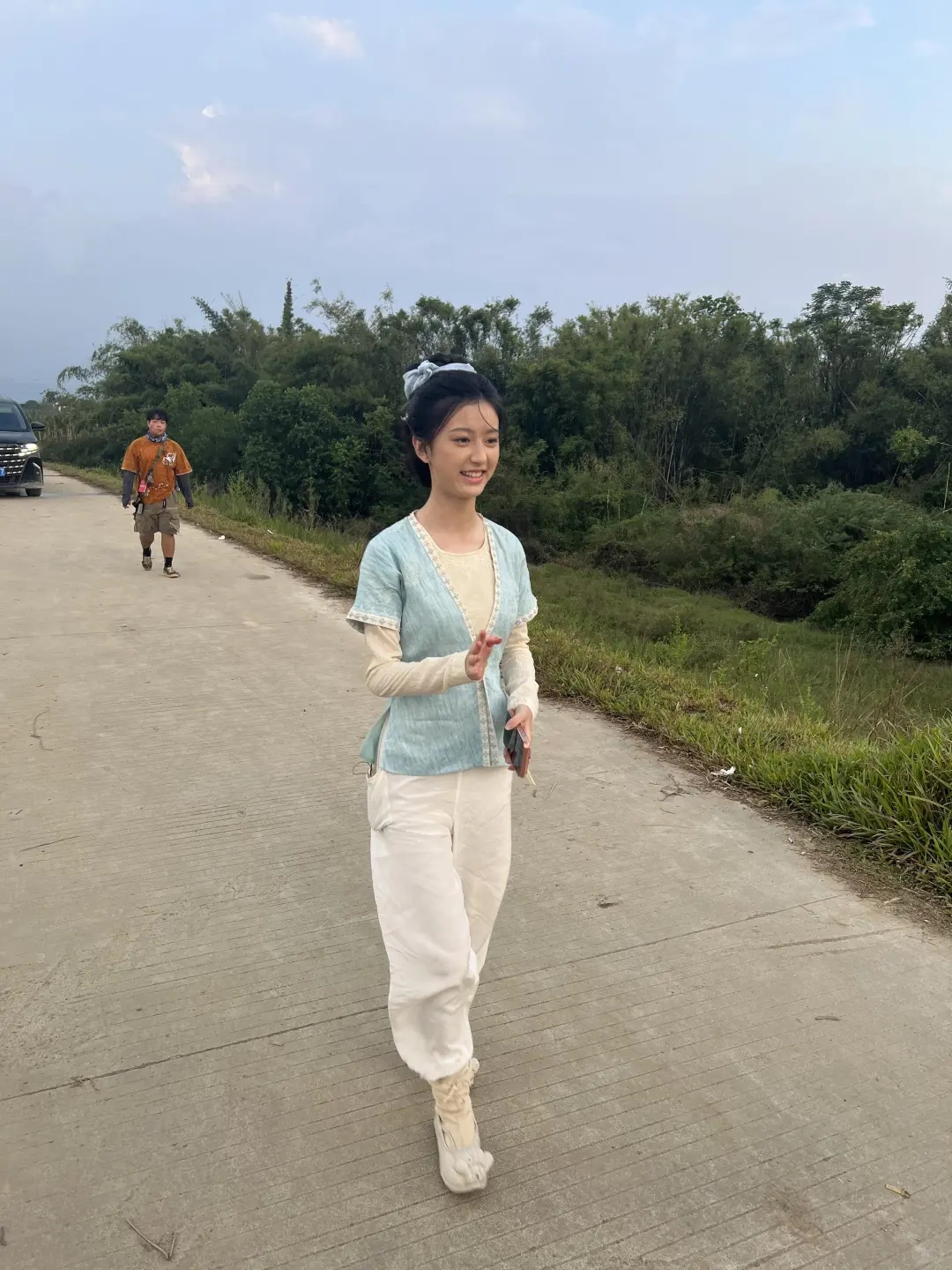 果然，，女明星颜值还是得看路人视角。