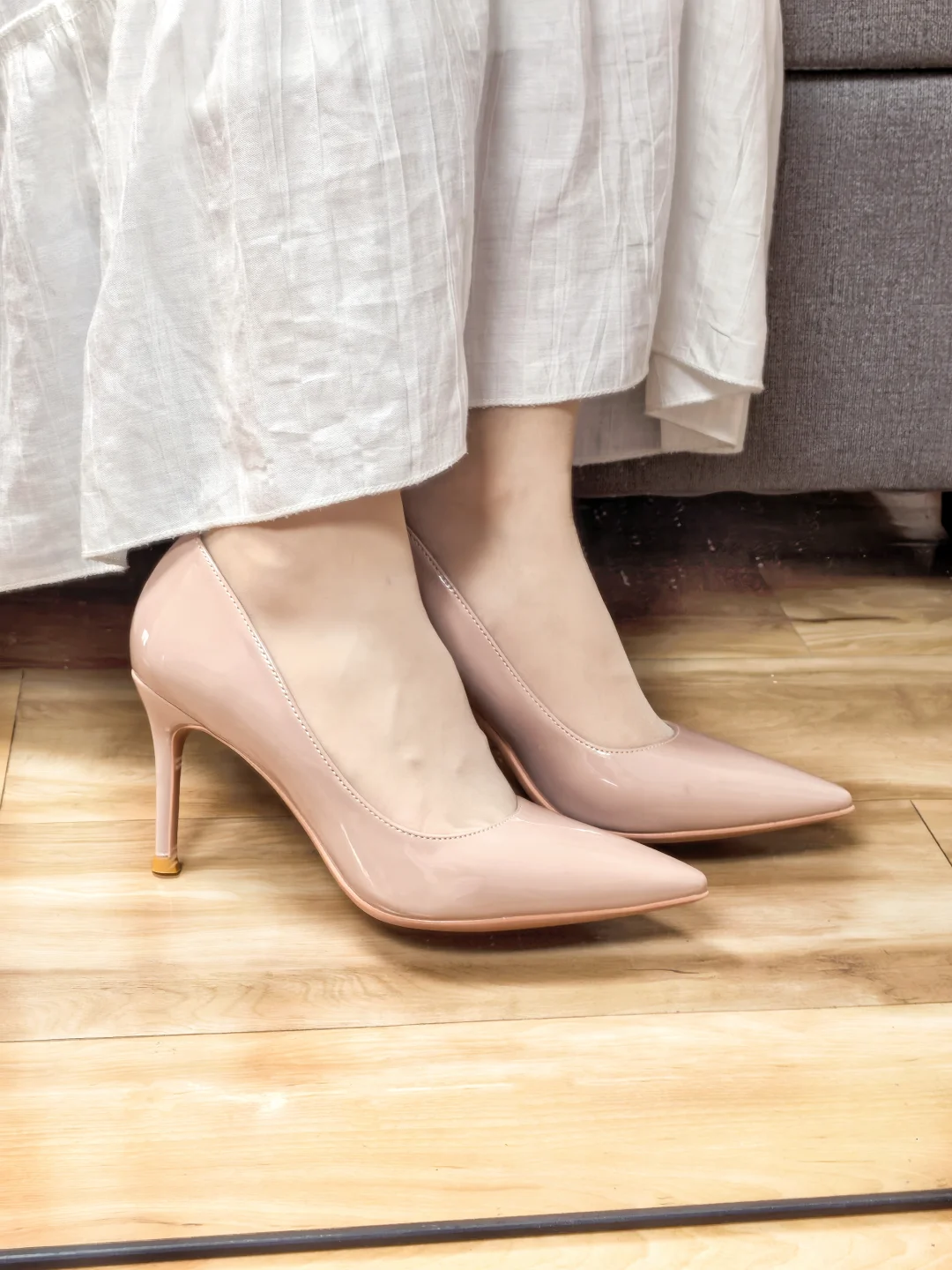 ”裸色高跟鞋温柔必杀技，超美的