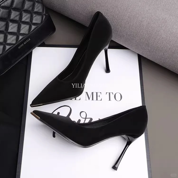 黑色尖头高跟鞋👠气质必备