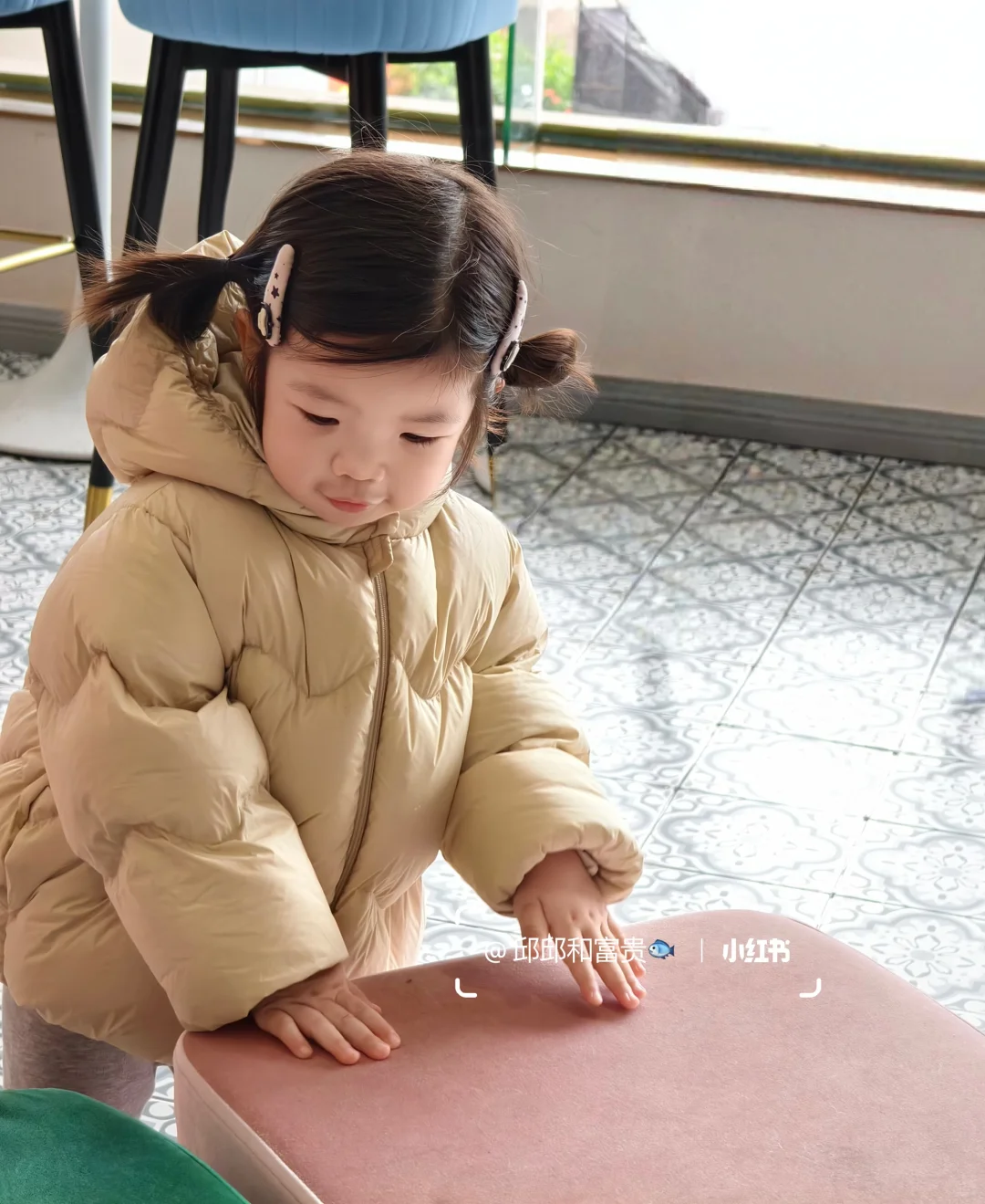 女儿的羽绒服好暖和啊‼️