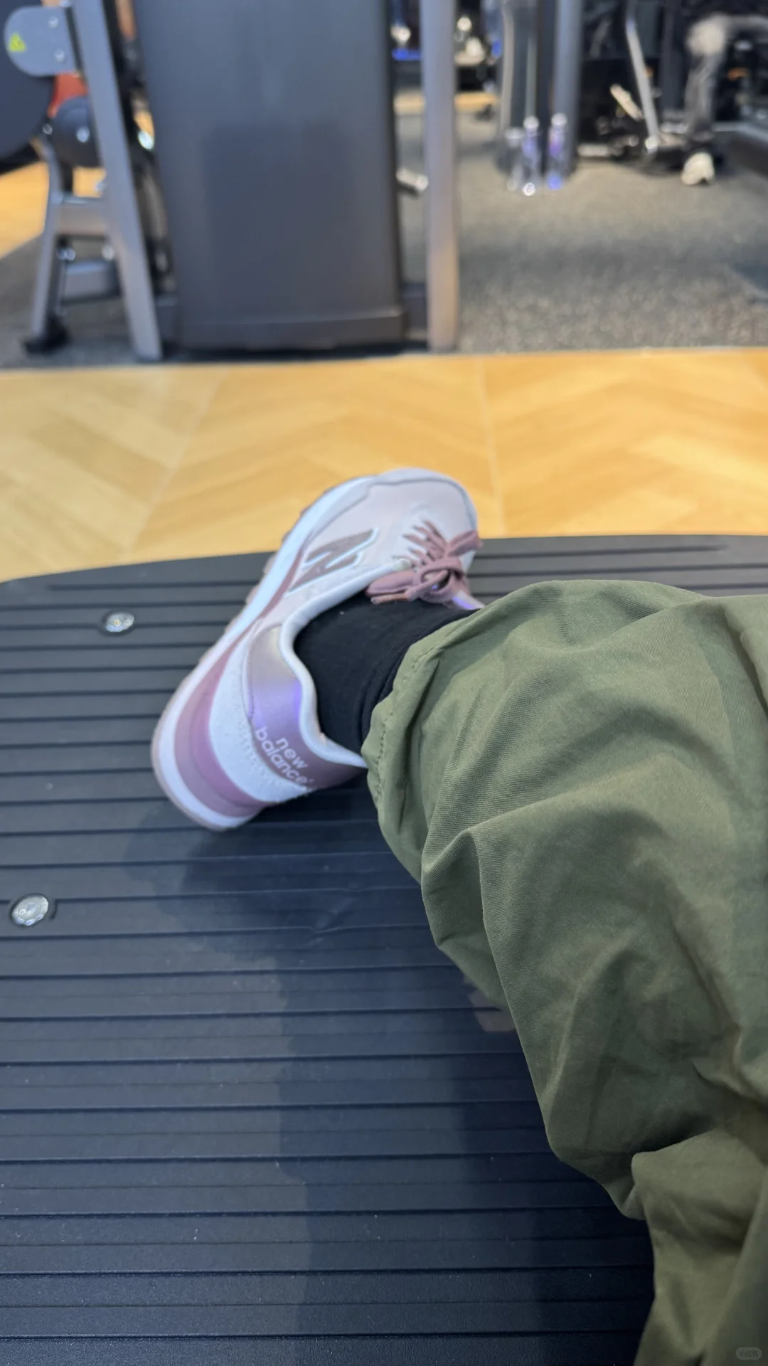 被说穿黑袜子 感觉臭臭的🤦‍♀️