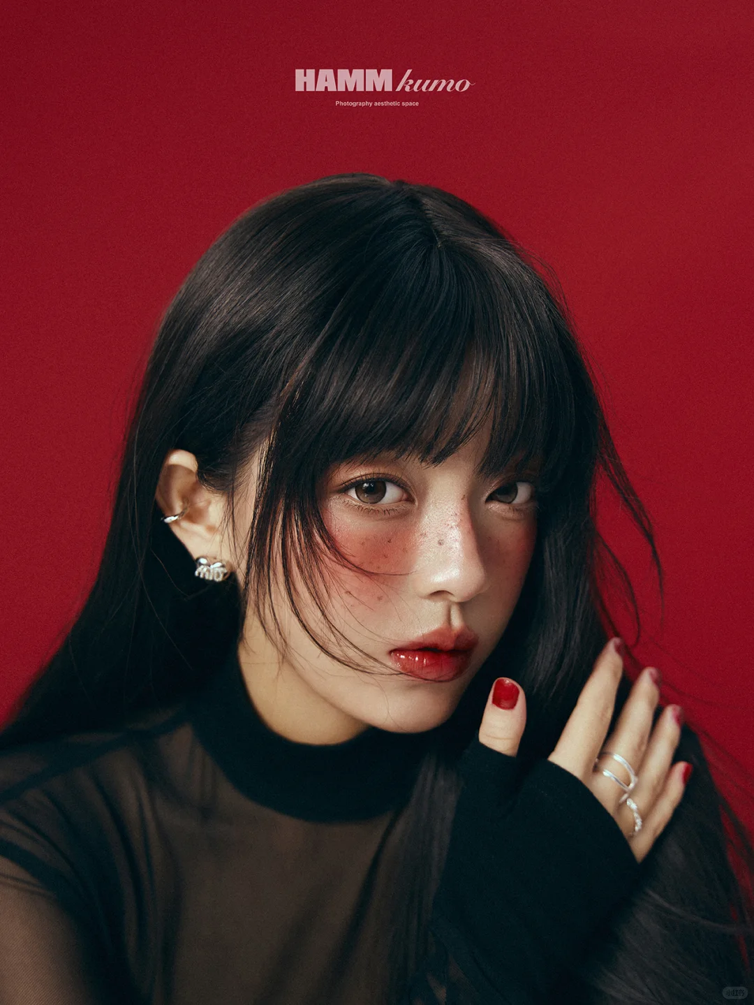 红唇浆果 | 野性复古的少女雀斑情绪写真