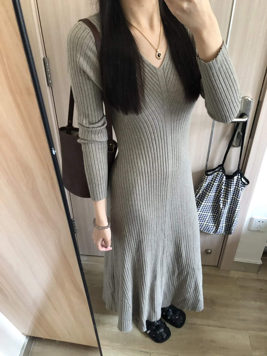 针织连衣裙好温柔～