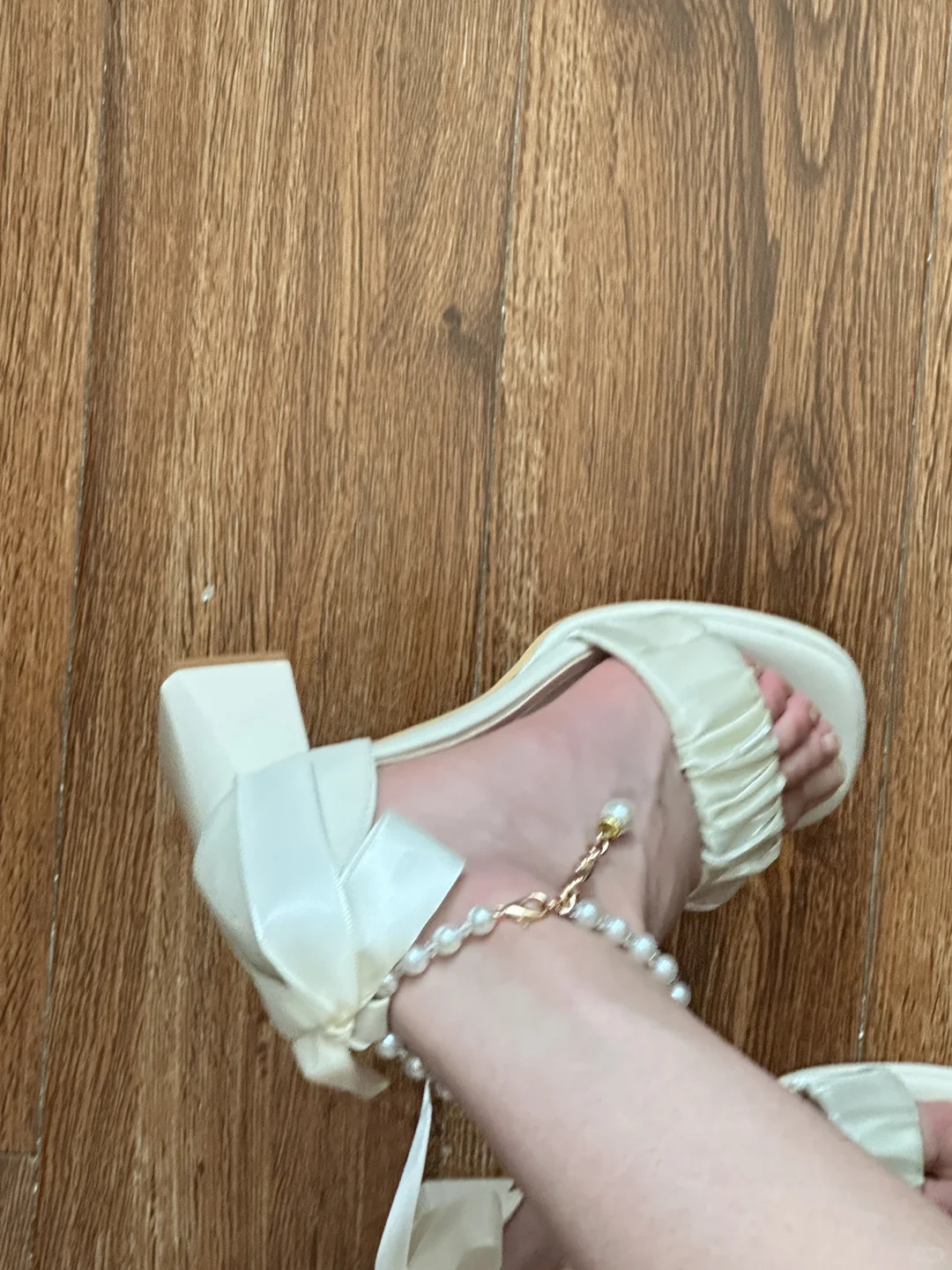 好特别的粗高跟凉鞋！只买对的不买贵的～