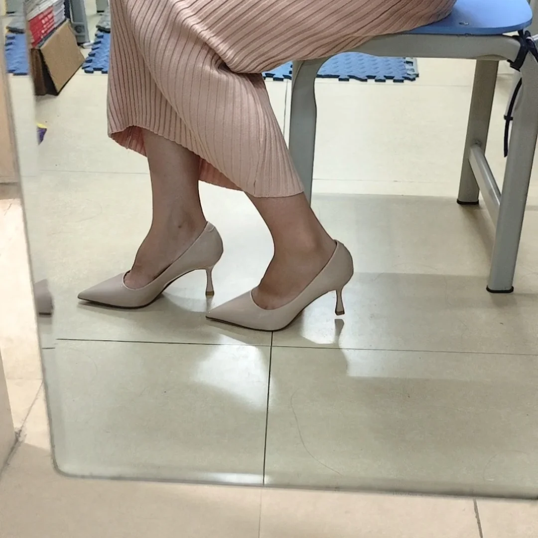 长裙千万要穿裸色高跟鞋！！