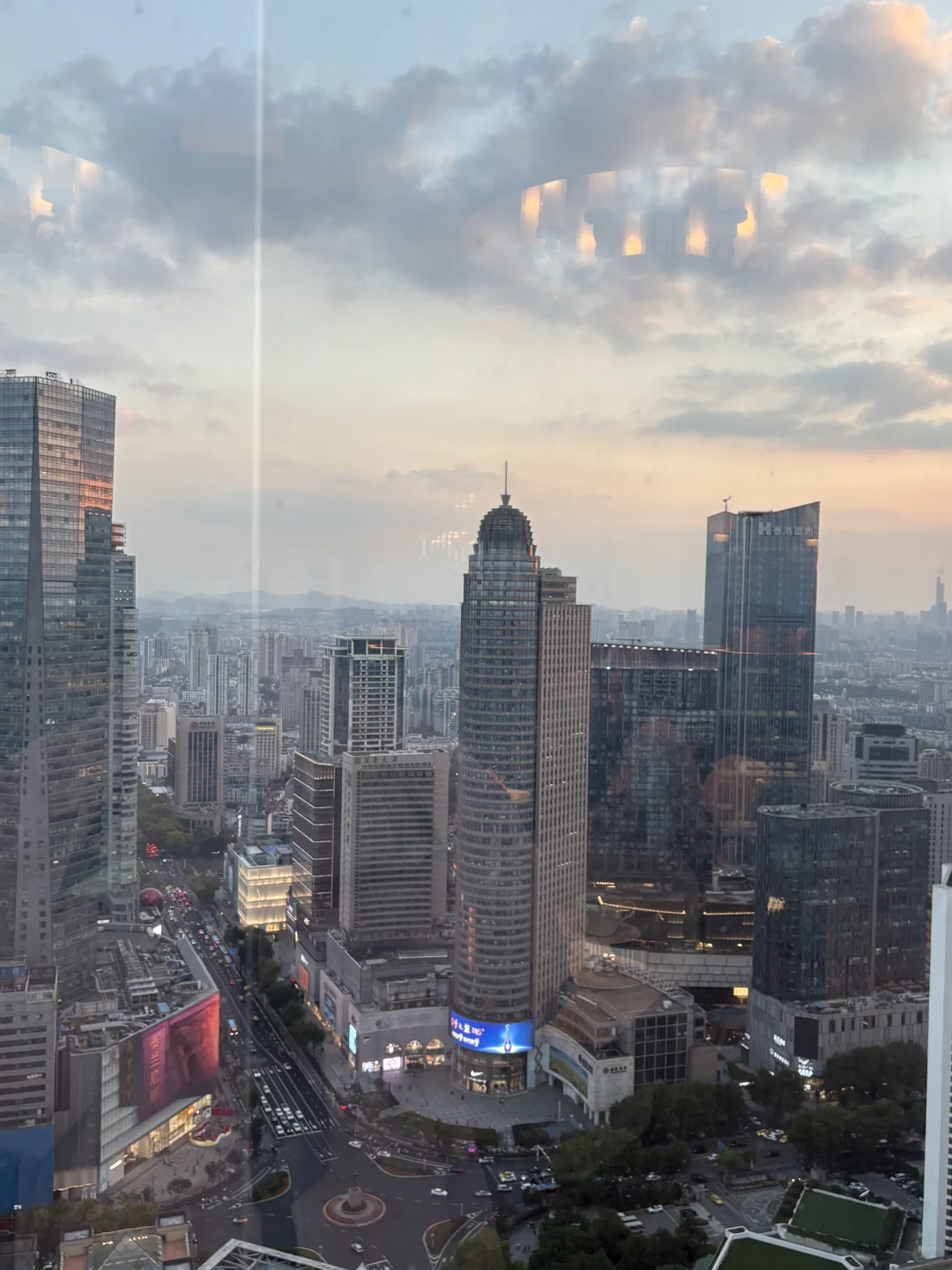 跟浪琴一起与女明星约会的一天