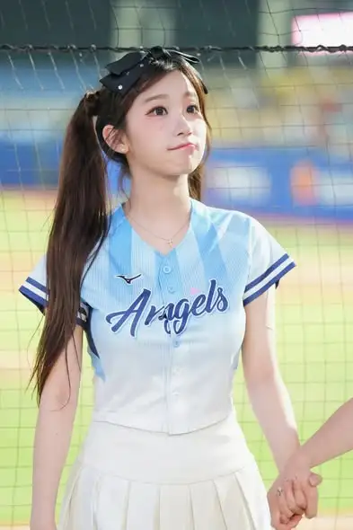 AI女神、超级美🤩、超级甜