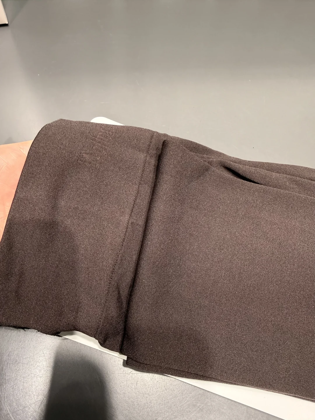 Wolford 80D 诠释腿部曲线美