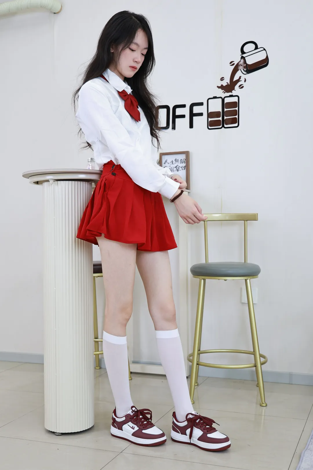 红色点缀真的很显白