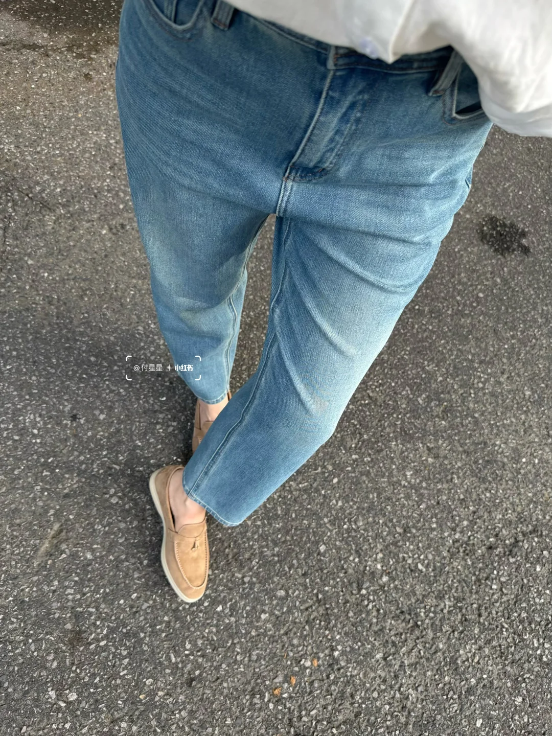 一条遮胯显瘦的法棍裤