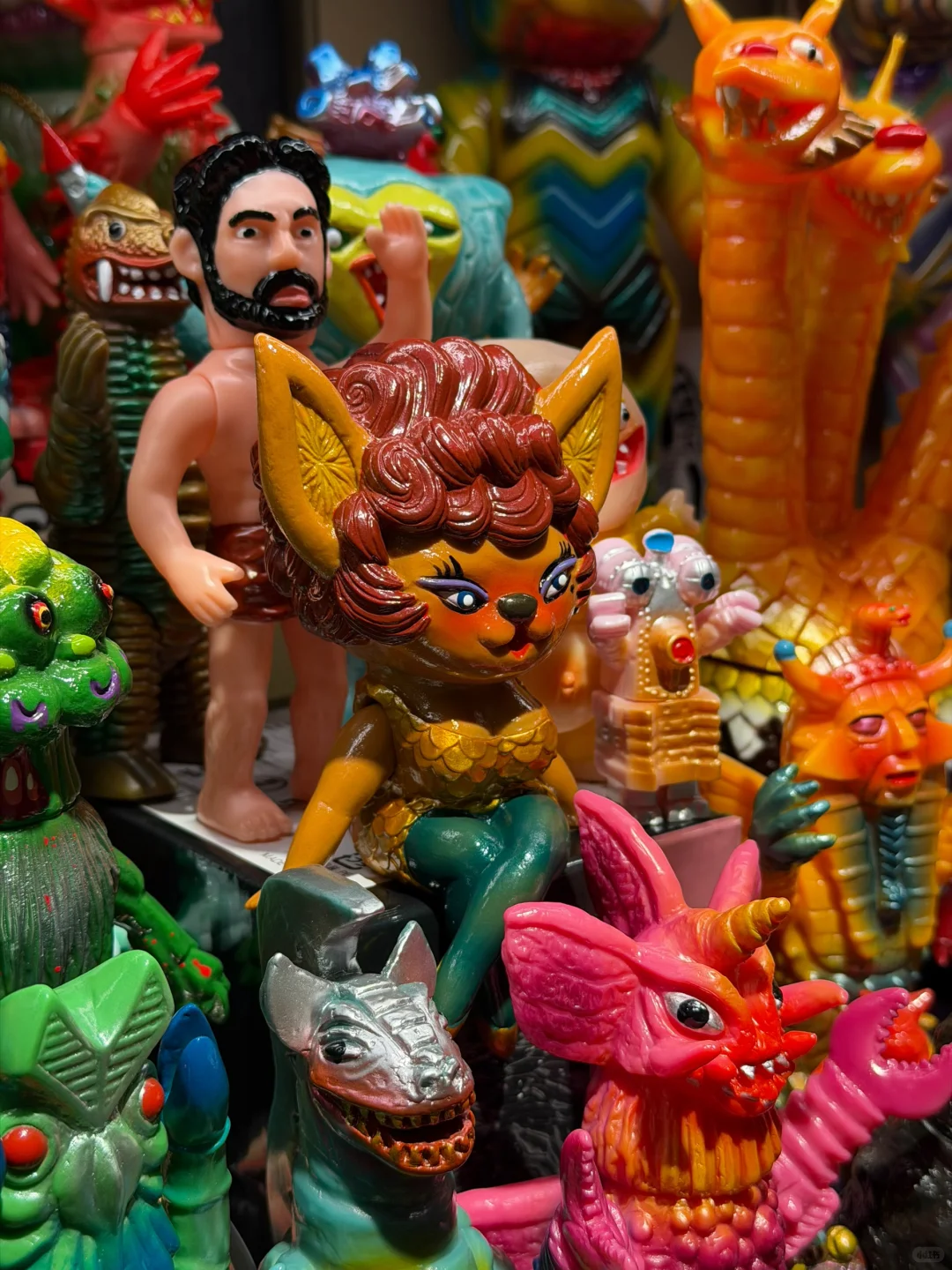 谁会不喜欢绿色丝袜金色高跟鞋小猫女呢