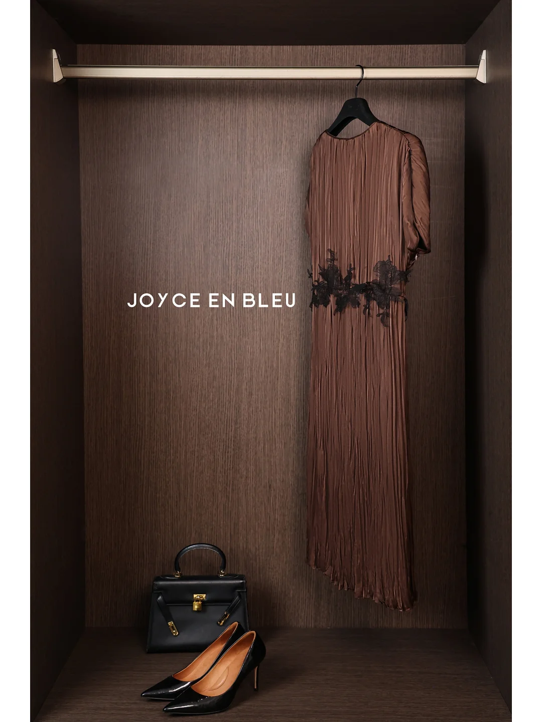 长期主义｜乱褶蕾丝裙，彰显成熟女人味