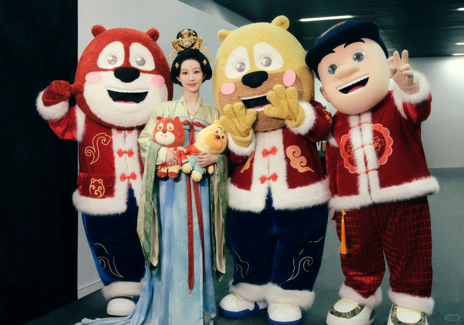 宋制国风妆造，国色芬华！