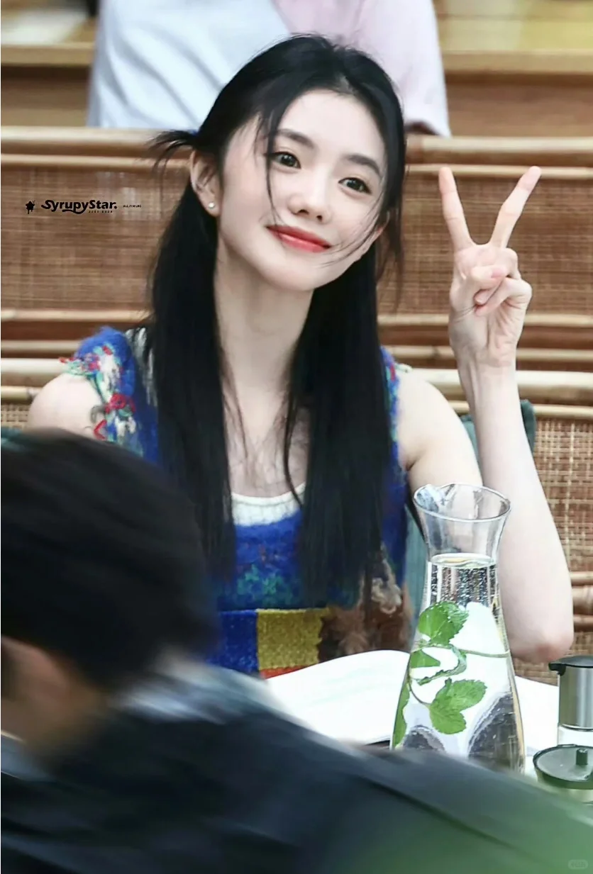 挑战发100位女明星神图11(刘浩存)