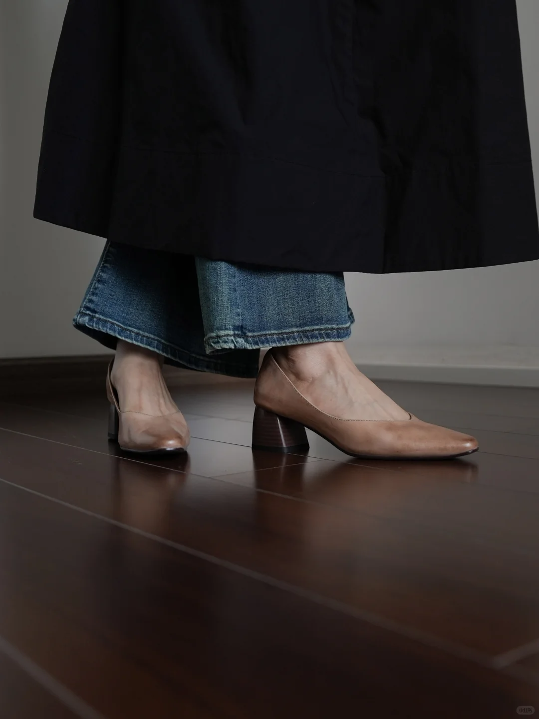 我想把这一双推荐给每一个不会穿跟鞋的姐妹