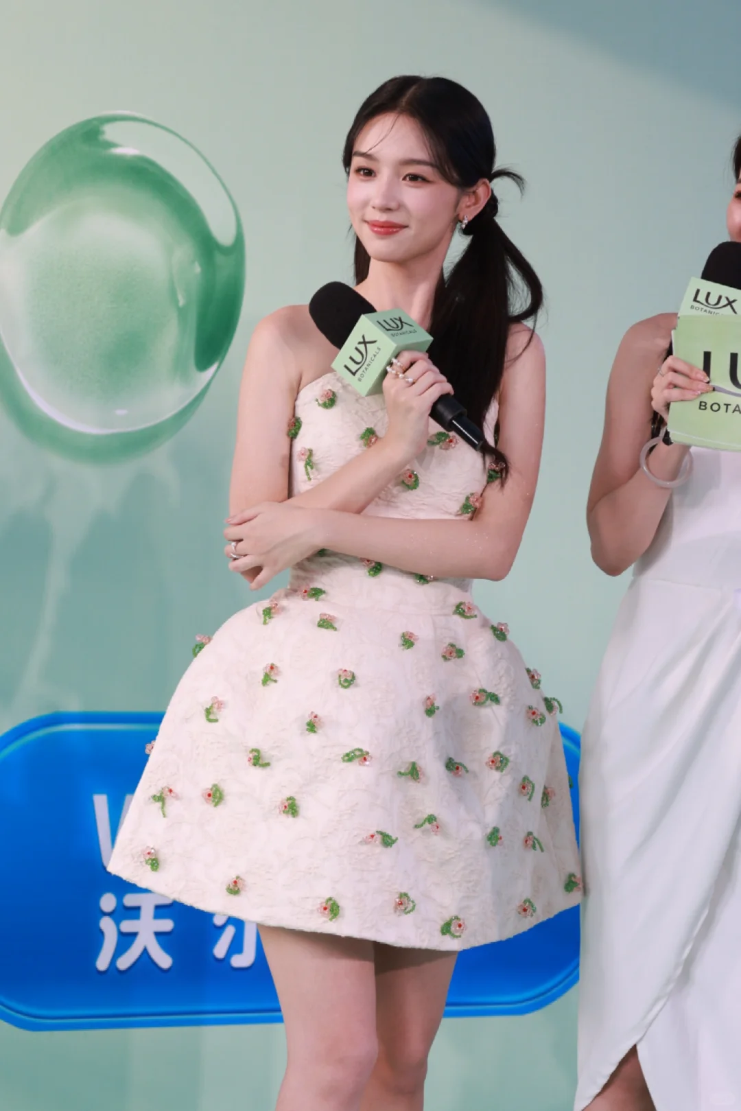 周也｜理想中的夏日女友，这也太美了吧💘