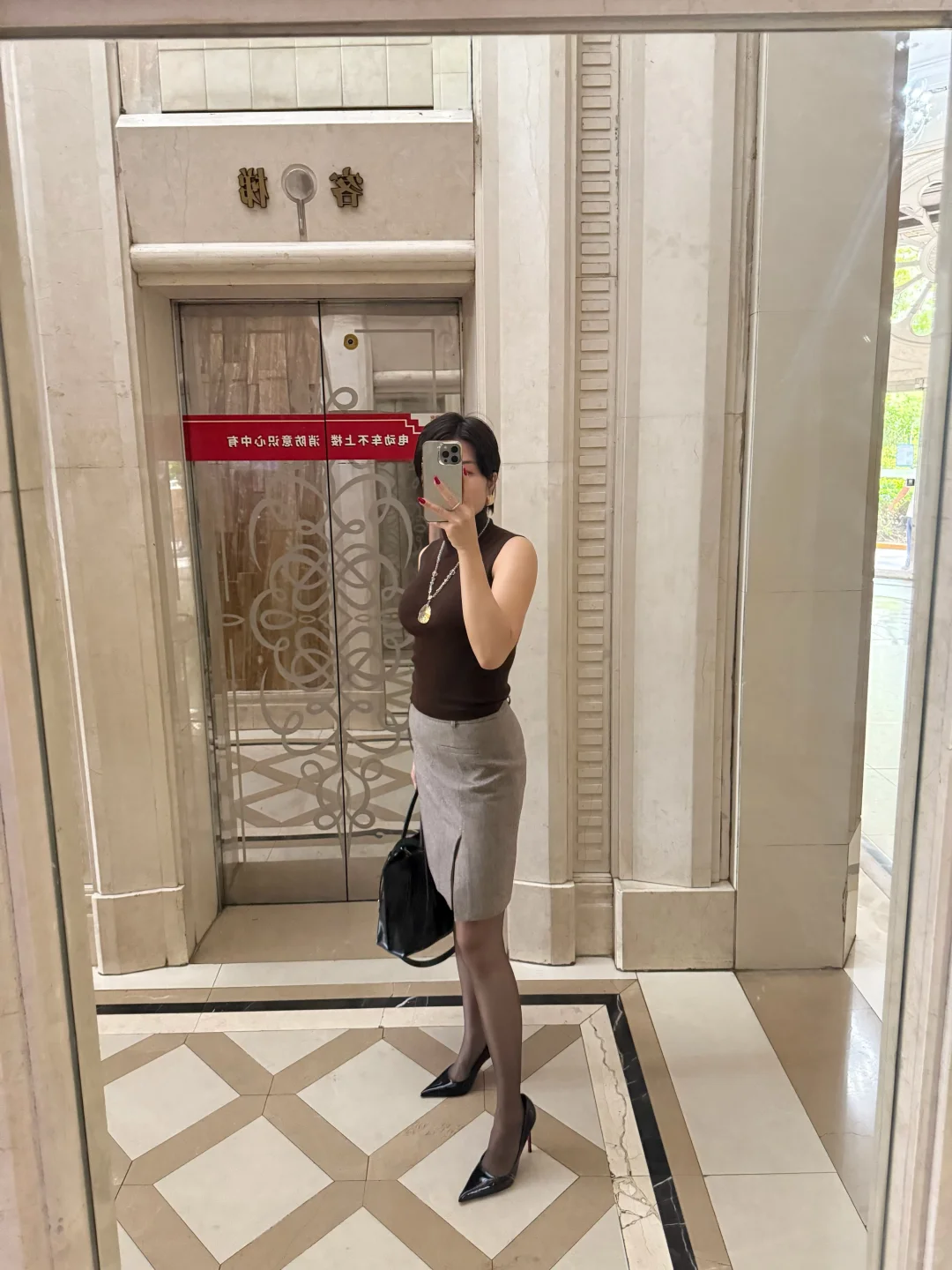 黑丝➕高跟鞋才是姐姐必备