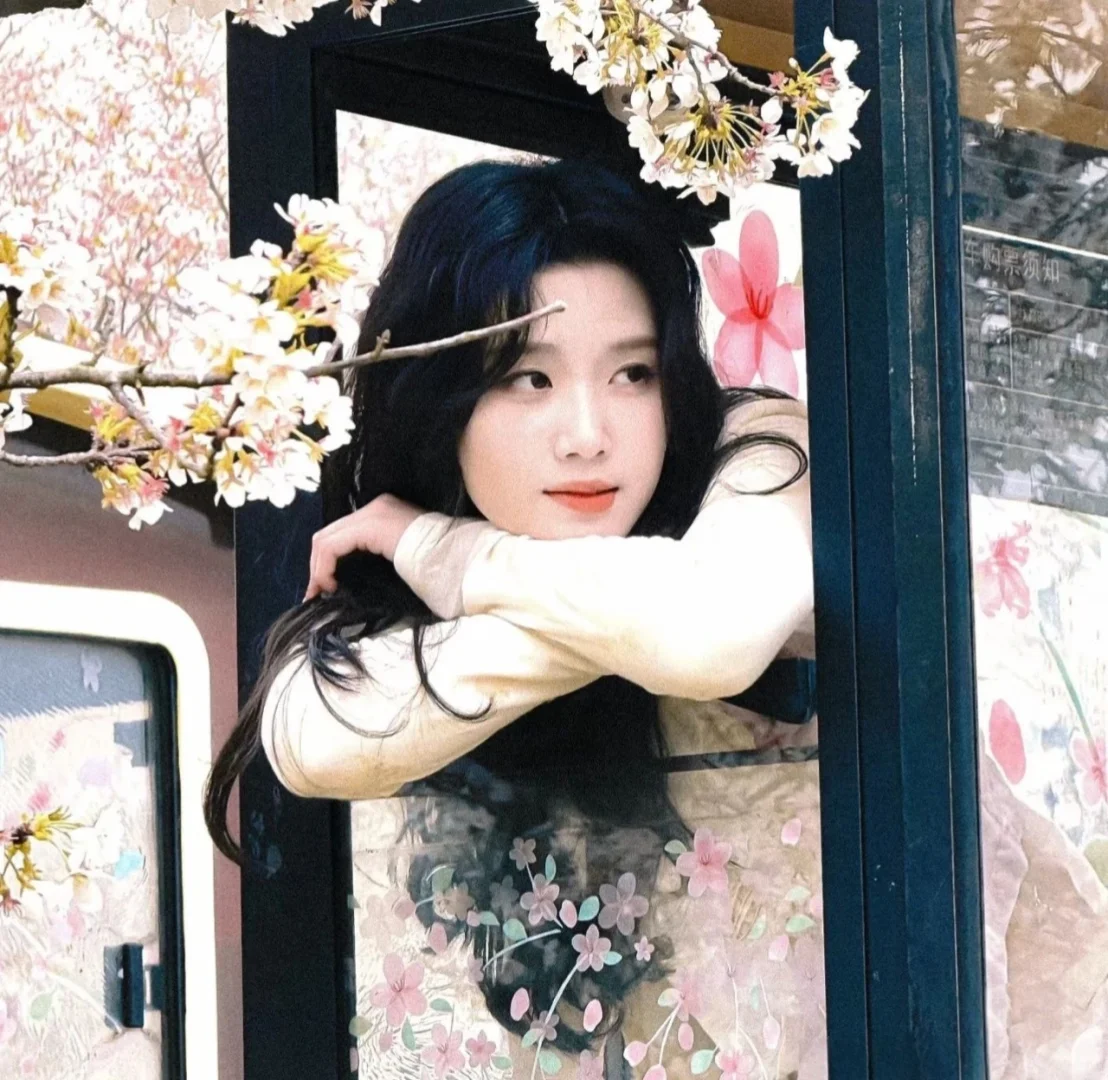 超甜氛围感头像｜卢昱晓（三）