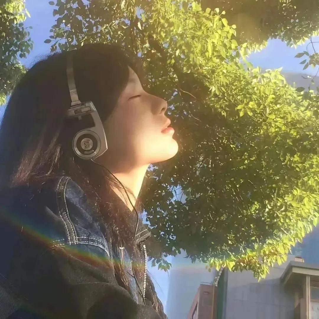 𝙒𝙚𝘾𝙝𝙖𝙩丨陽光明媚氛圍感