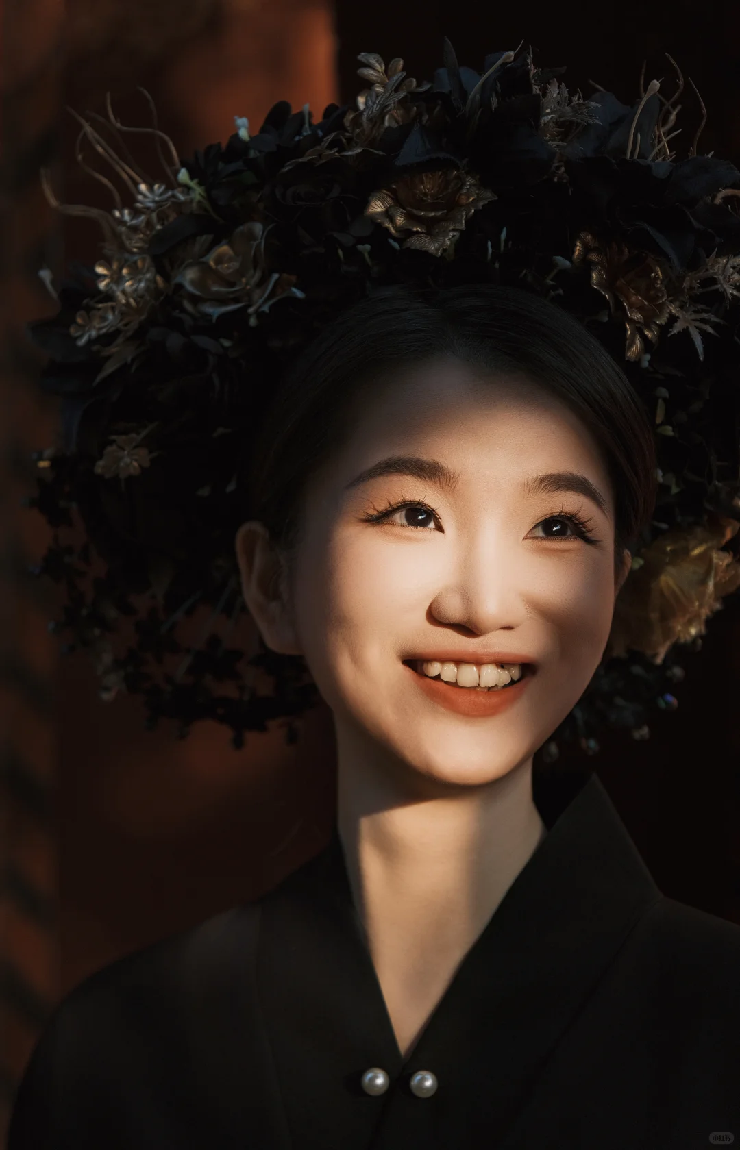 西街簪花，摄影师用光拍出的艺术，绝美