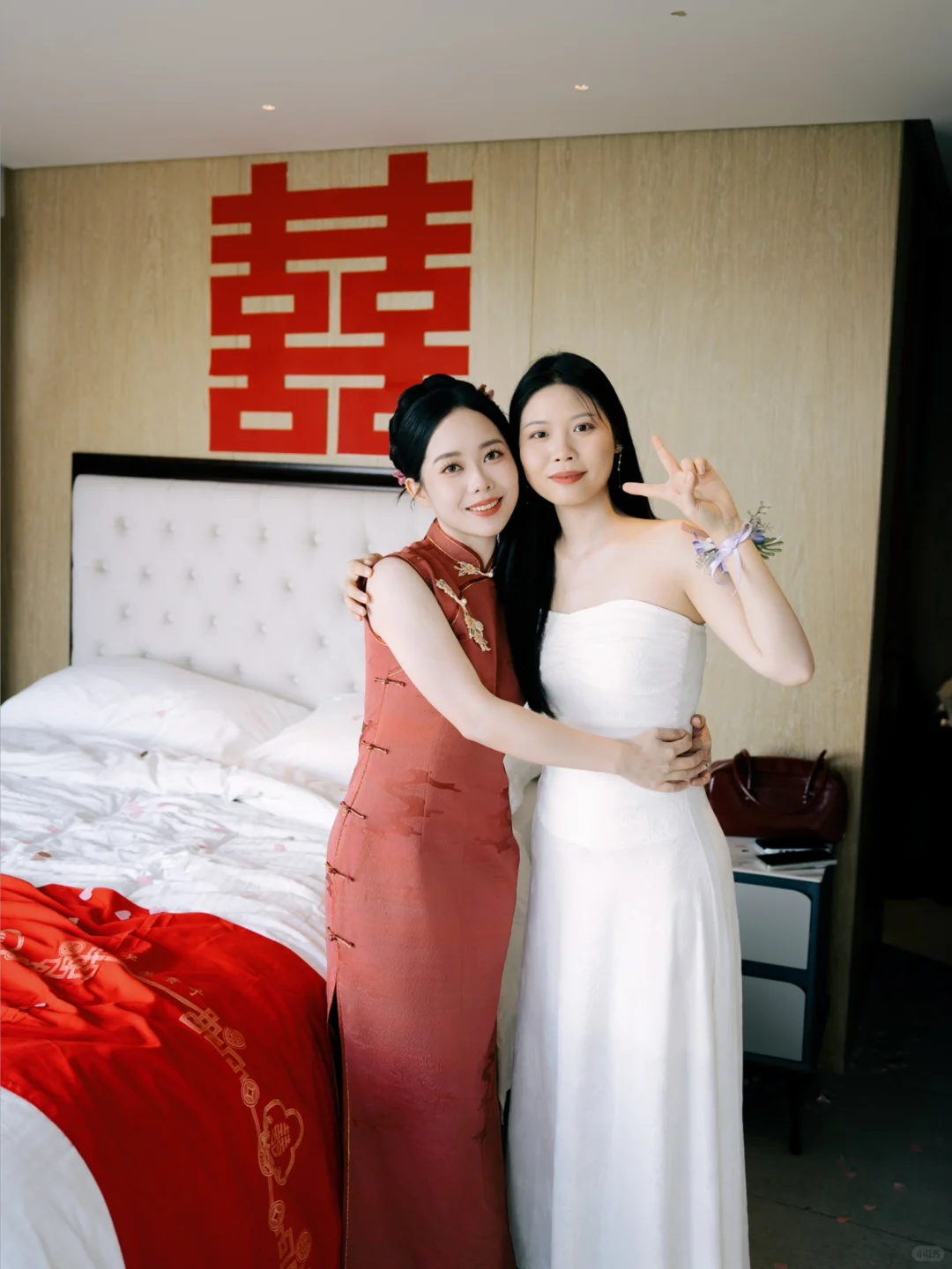 不愧是千挑万选出来的女摄影 太美了