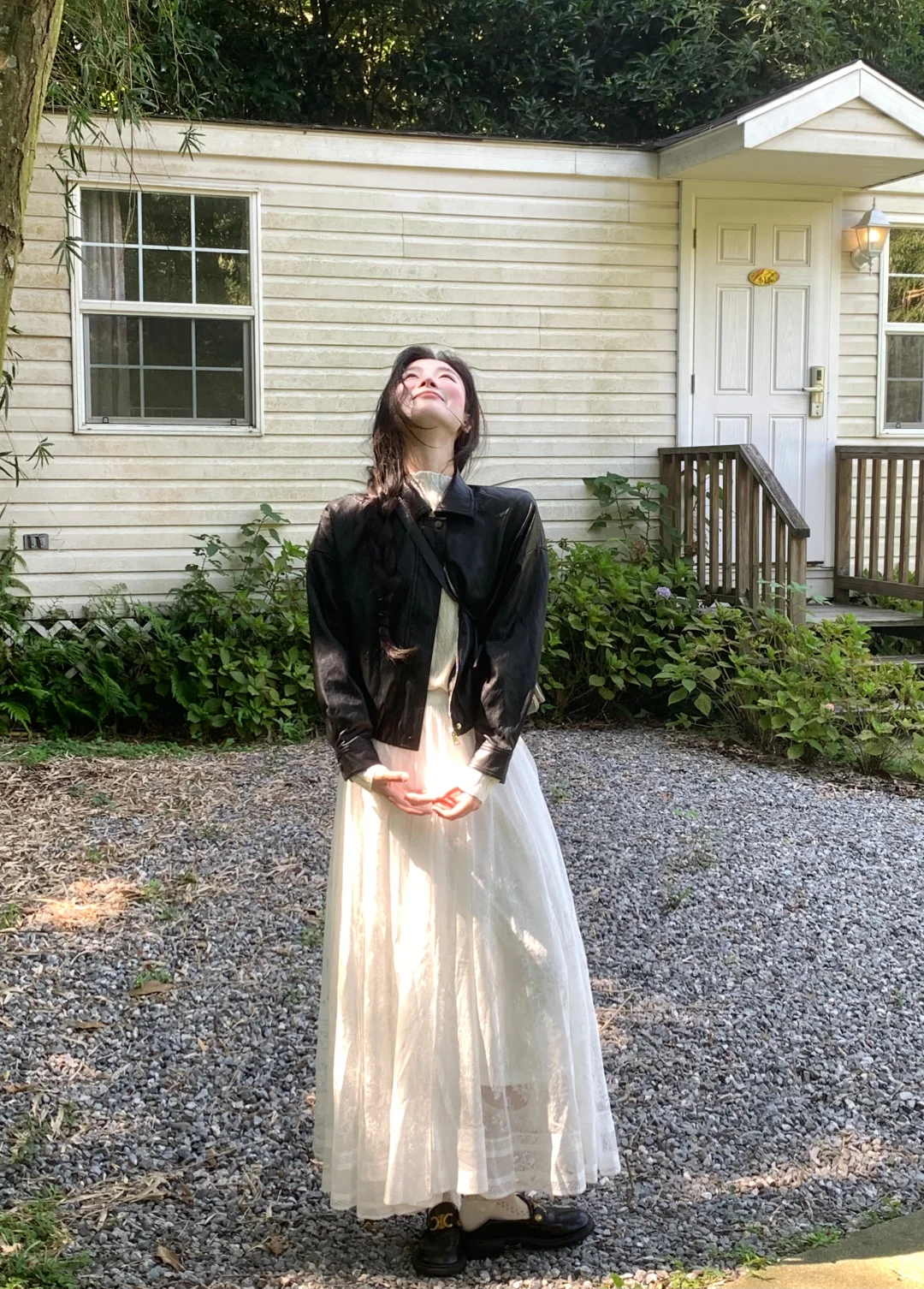 香影试衣间🍂咖色皮衣遇上波西米亚白裙