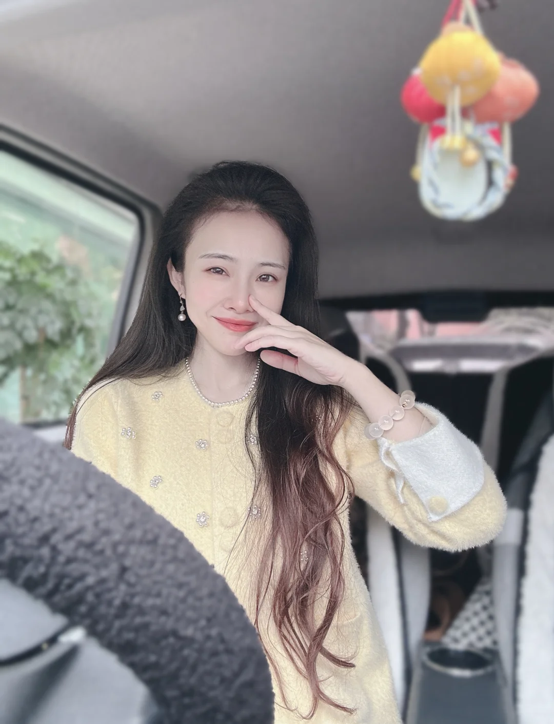 嗯，老姐姐也挺好看的🤪