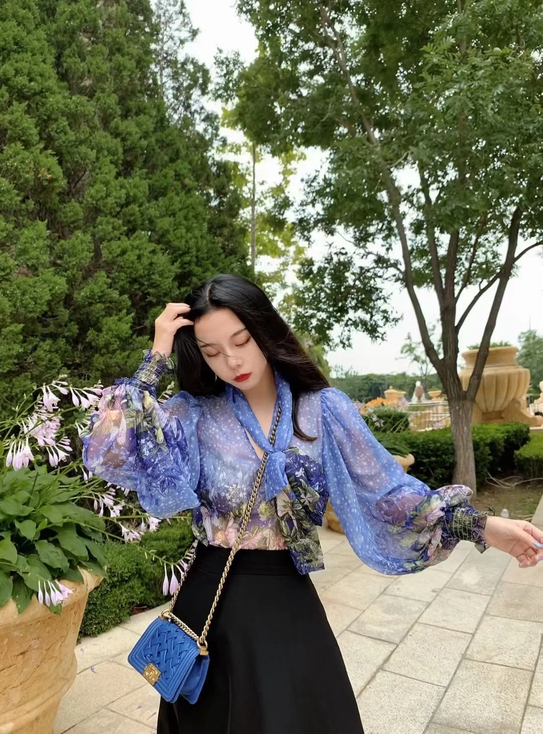 神秘朦胧的微透衬衫