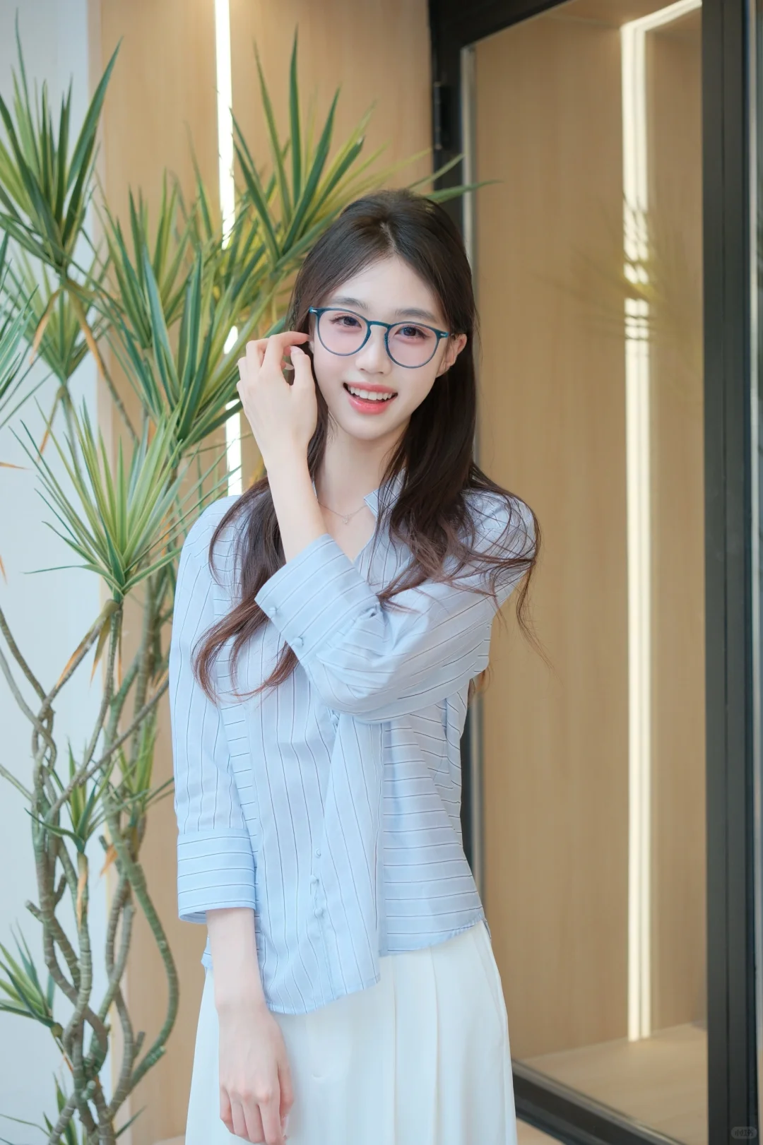 📁法律系学姐｜清冷挂的高智fit 👓