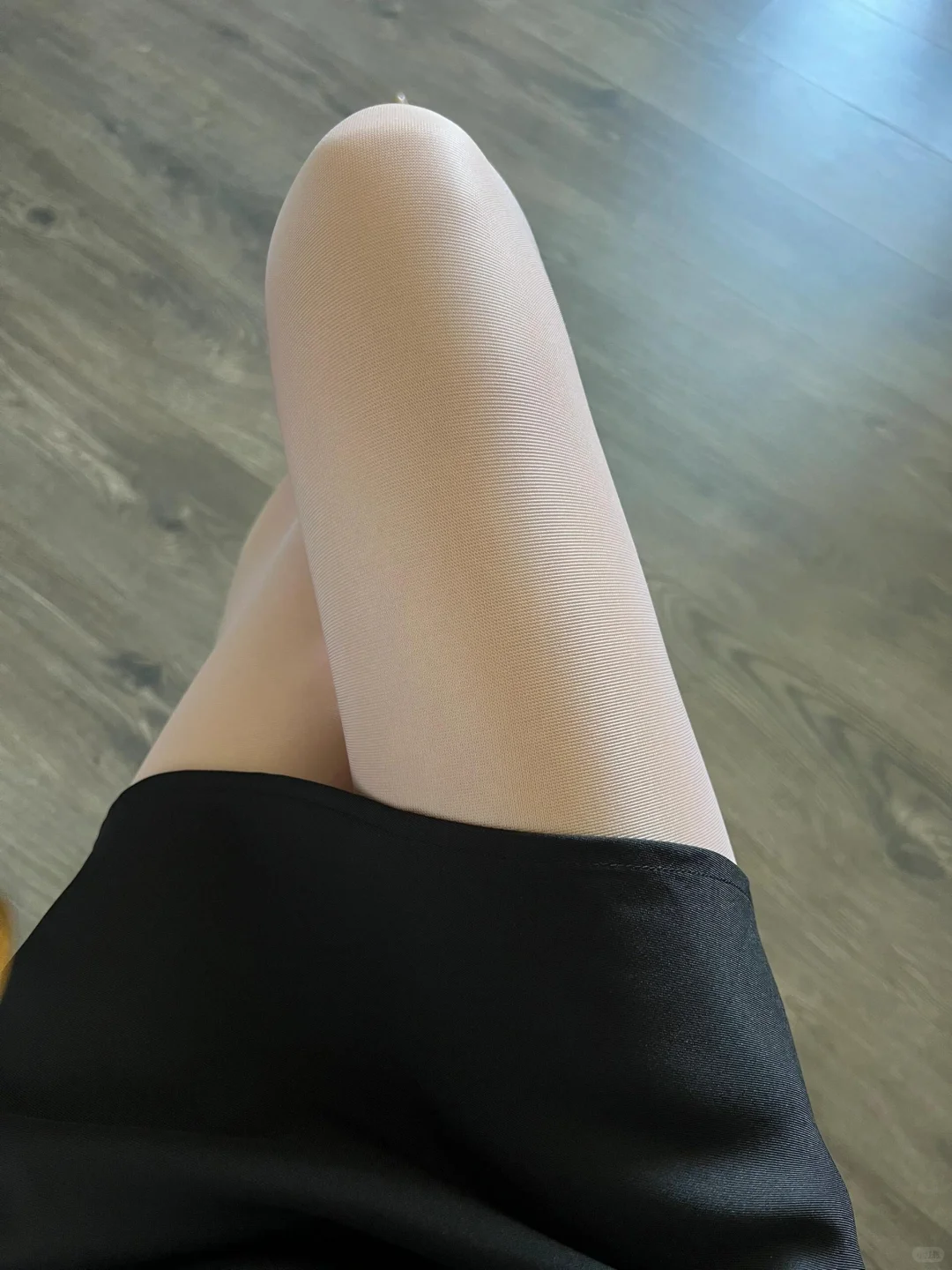 这是什么神仙美腿袜！好显白！