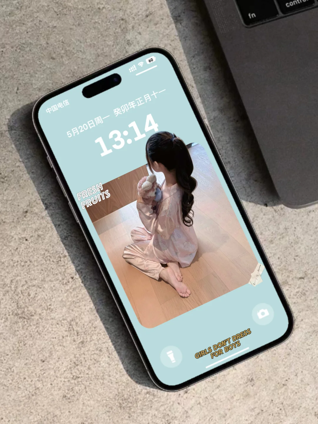 超高清火辣身材辣妹壁纸